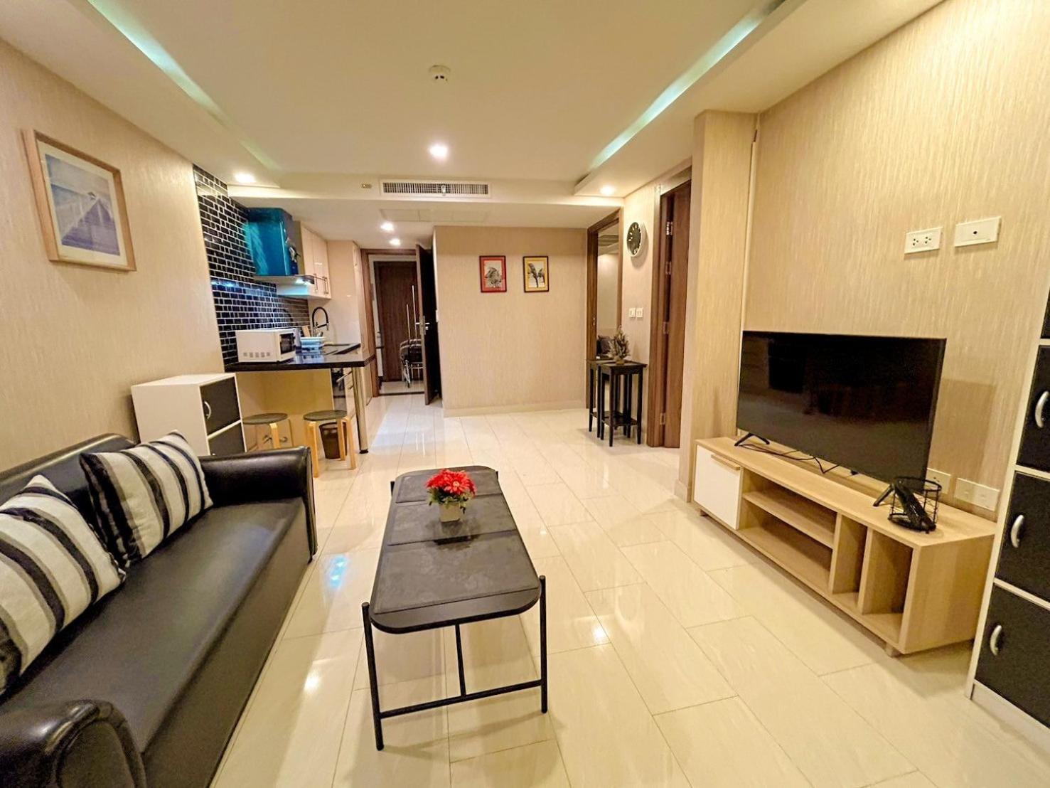 Grand Avenue Residence Condominium Pattaya Esterno foto