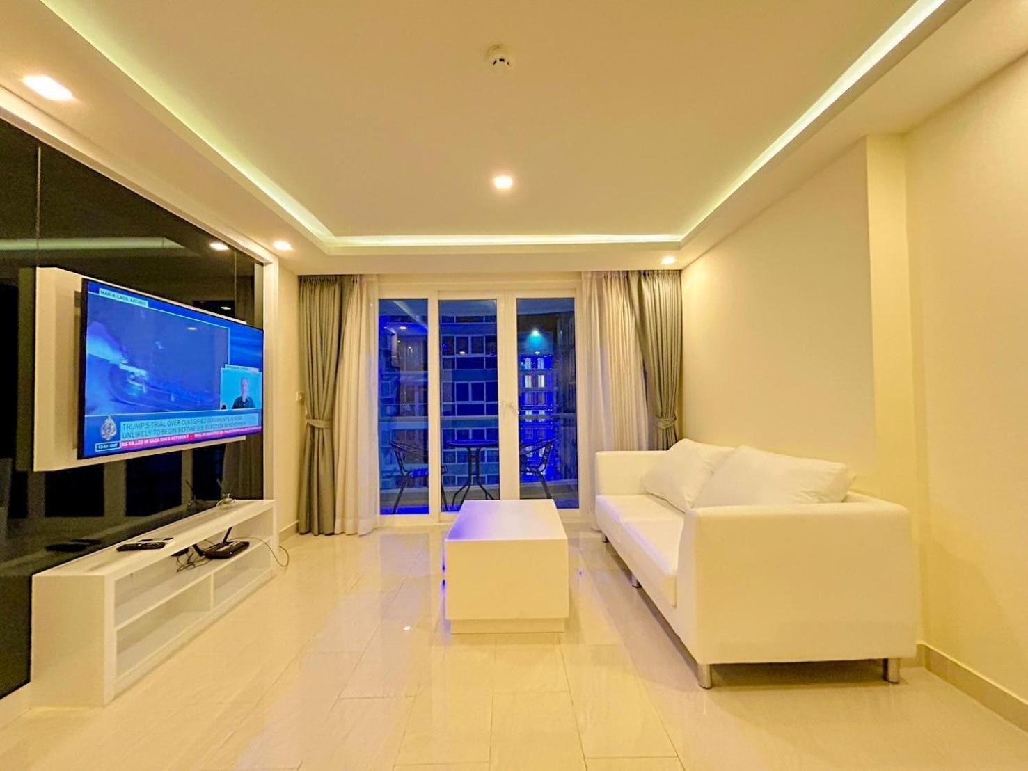 Grand Avenue Residence Condominium Pattaya Esterno foto