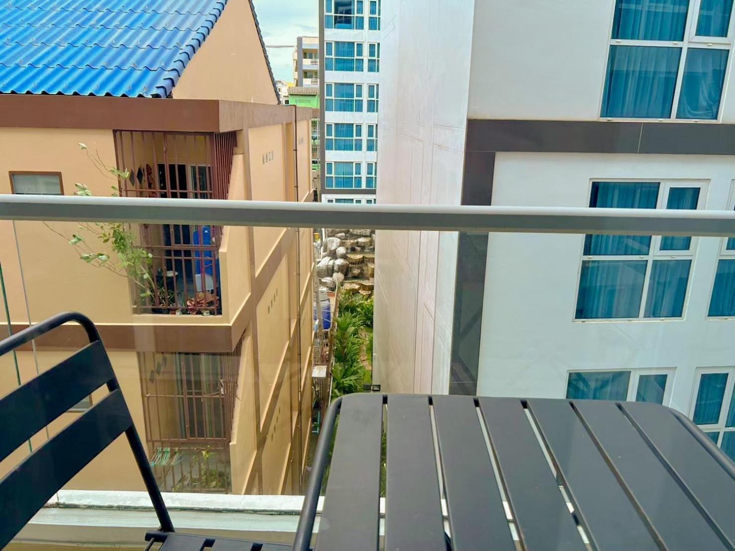 Grand Avenue Residence Condominium Pattaya Esterno foto