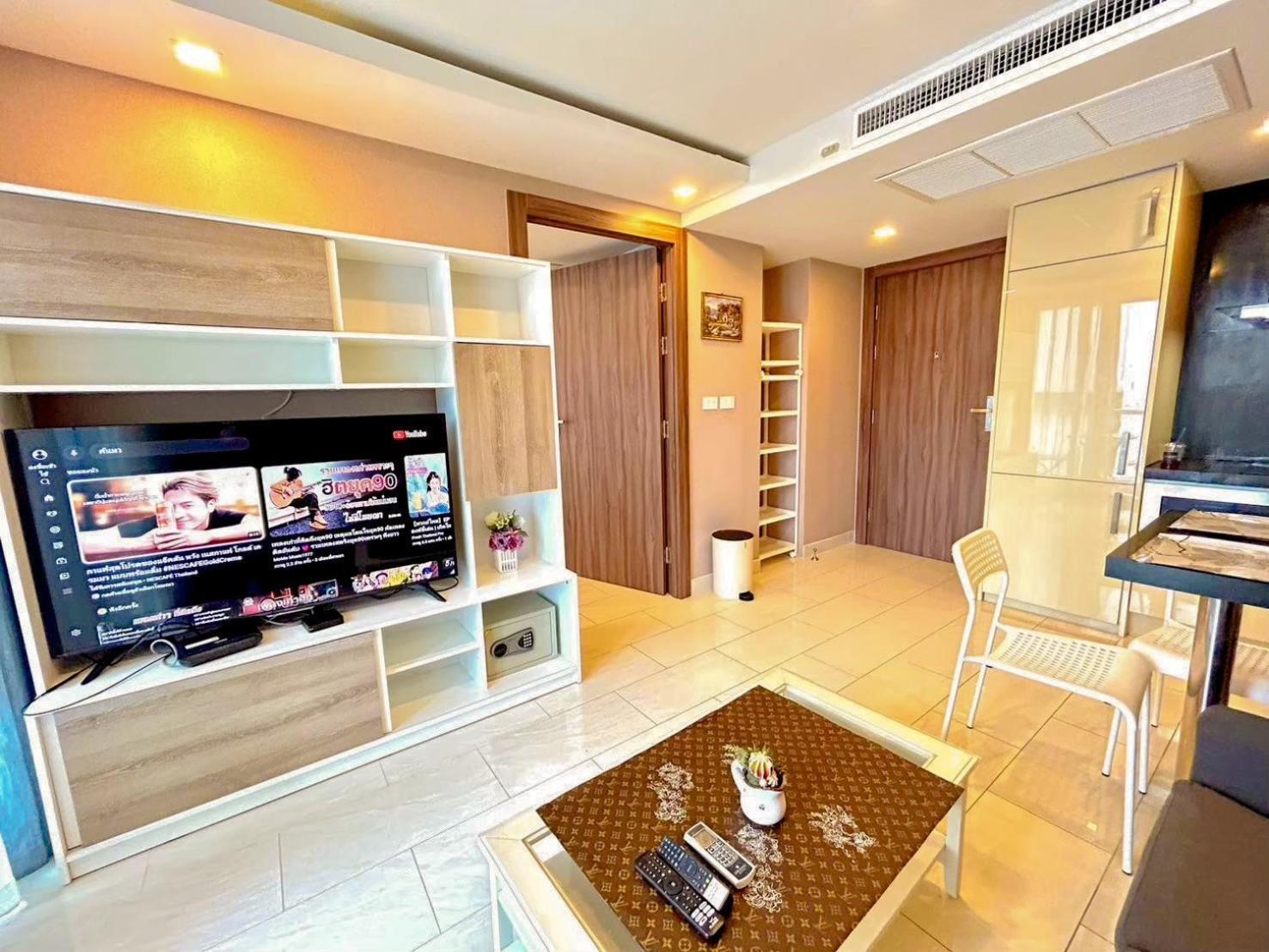 Grand Avenue Residence Condominium Pattaya Esterno foto